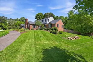 1300 Robin Hood Rd, High Point, NC 27262 - Photo 2