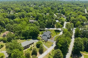 1300 Robin Hood Rd, High Point, NC 27262 - Photo 50