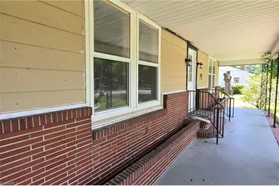 312 Culbreth Avenue, Thomasville, NC 27360 - Photo 2