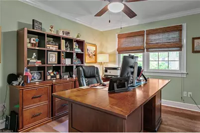 316 Willoughby Boulevard, Greensboro, NC 27408 - Photo 36