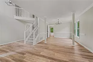 7 Creekstone Ct, Greensboro, NC 27407 - Photo 12