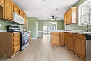 3650 Single Leaf Ct, High Point, NC 27265 - Photo 10