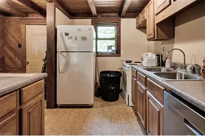 6620 Clyde King Road, Seagrove, NC 27341 - Photo 10