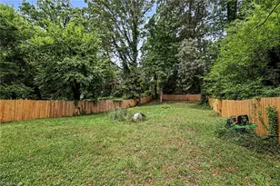 2016 Cherry St, Winston-Salem, NC 27105 - Photo 26
