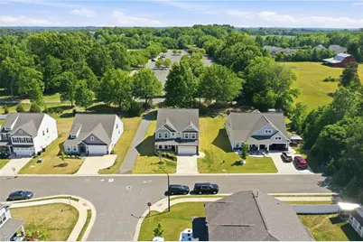 1096 Capulet Drive, Burlington, NC 27215 - Photo 2
