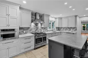 4803 Horseshoe Ln, Greensboro, NC 27410 - Photo 12