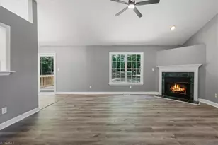 129 Orville Dr, High Point, NC 27262 - Photo 8