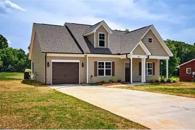 427 Garland Drive, Lexington, NC 27295 - Photo 2