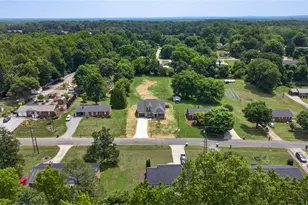 427 Garland Dr, Lexington, NC 27295 - Photo 24