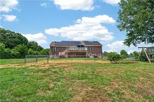 4630 Fern Creek Dr, Tobaccoville, NC 27050 - Photo 36