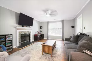 4103 Tahoe Ct, High Point, NC 27265 - Photo 4