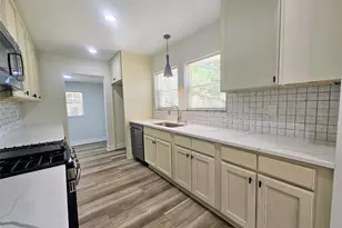 1915 Blain St, High Point, NC 27262 - Photo 2