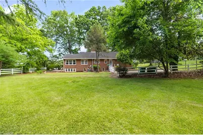 502 Hunter Street, Madison, NC 27025 - Photo 38