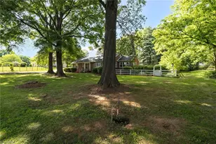 502 Hunter St, Madison, NC 27025 - Photo 40