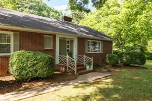 502 Hunter St, Madison, NC 27025 - Photo 6