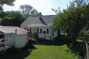 153 Green St, Mount Airy, NC 27030 - Photo 4