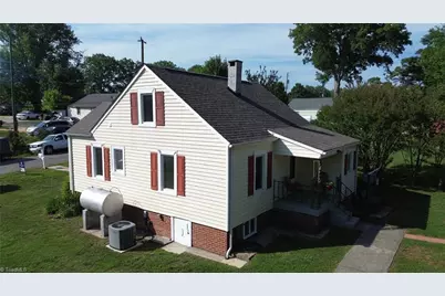 153 Green Street, Mount Airy, NC 27030 - Photo 2