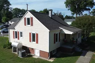 153 Green St, Mount Airy, NC 27030 - Photo 2