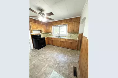 153 Green Street, Mount Airy, NC 27030 - Photo 18