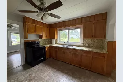153 Green Street, Mount Airy, NC 27030 - Photo 6