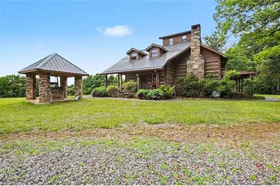 1413 Mission Road, Danbury, NC 27016 - Photo 4