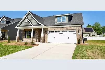 1040 Fairhaven Drive #101, Mebane, NC 27302 - Photo 2