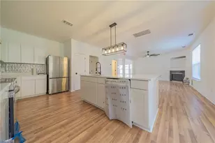 884 Jennifer Ln, High Point, NC 27265 - Photo 14
