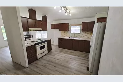 263 Brushy Drive, Lexington, NC 27295 - Photo 14