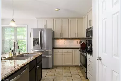 16 Country Walk Lane, Greensboro, NC 27407 - Photo 8