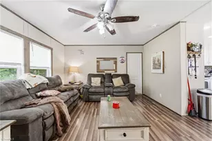 121 Sweetbriar Rd, Thomasville, NC 27360 - Photo 4