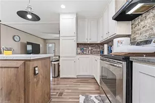 121 Sweetbriar Rd, Thomasville, NC 27360 - Photo 12