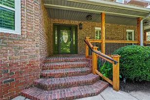 3190 Macbrandon Ln, Pfafftown, NC 27040 - Photo 4
