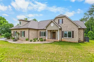 153 Woodridge Dr, Mount Airy, NC 27030 - Photo 46