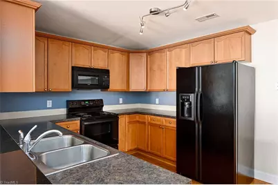 4732 Tatton Park Circle #3B, Winston-Salem, NC 27103 - Photo 8