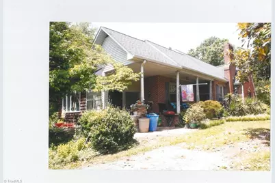 1538 Rogers Road, Mount Airy, NC 27030 - Photo 4