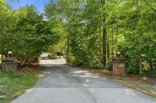 891 Somerset Dr, Winston-Salem, NC 27103 - Photo 2