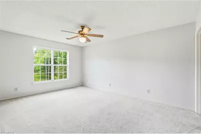 15 Meadowood Glen Way #C, Greensboro, NC 27409 - Photo 14