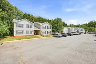 15 Meadowood Glen Way, Greensboro, NC 27409 - Photo 22