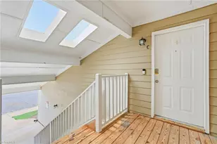 15 Meadowood Glen Way, Greensboro, NC 27409 - Photo 2