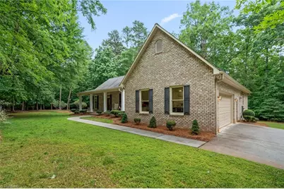 434 Yachtsmans Point Drive, Lexington, NC 27292 - Photo 2