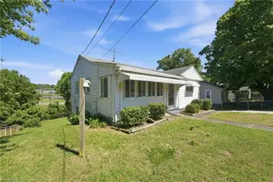 1007 Lane St, Reidsville, NC 27320 - Photo 2