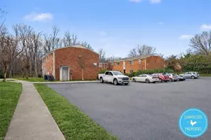 1603 Autumn Dr, Greensboro, NC 27405 - Photo 12