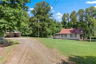 271 Little Ridge Rd, Moravian Falls, NC 28654 - Photo 4