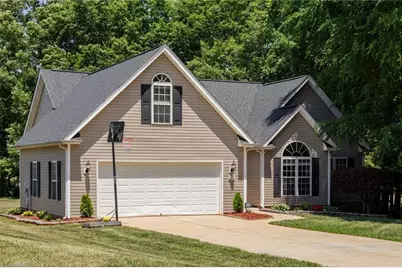 271 Pepperstone Drive, Mocksville, NC 27028 - Photo 2