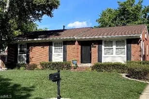 2211 Fawn St, Greensboro, NC 27403 - Photo 2