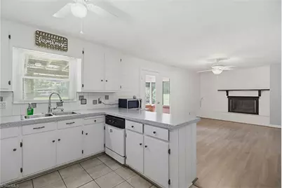 3462 Stimpson Drive, Pfafftown, NC 27040 - Photo 10
