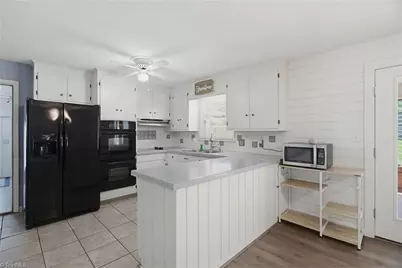 3462 Stimpson Drive, Pfafftown, NC 27040 - Photo 8