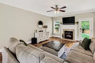 327 Trollinger St, Randleman, NC 27317 - Photo 4
