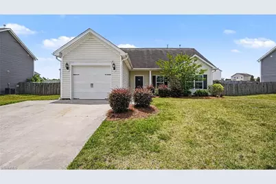 634 Meadowtop Circle, Burlington, NC 27217 - Photo 1