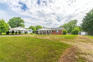 1427 Reeves Mill Rd, Mount Airy, NC 27030 - Photo 38